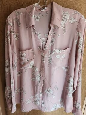 Express Light Pink Floral Button-Up Blouse